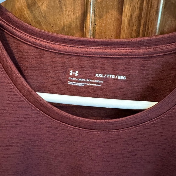 Bundle of 2XL athletic t- shirts.    Various brands. - Picture 7 of 8